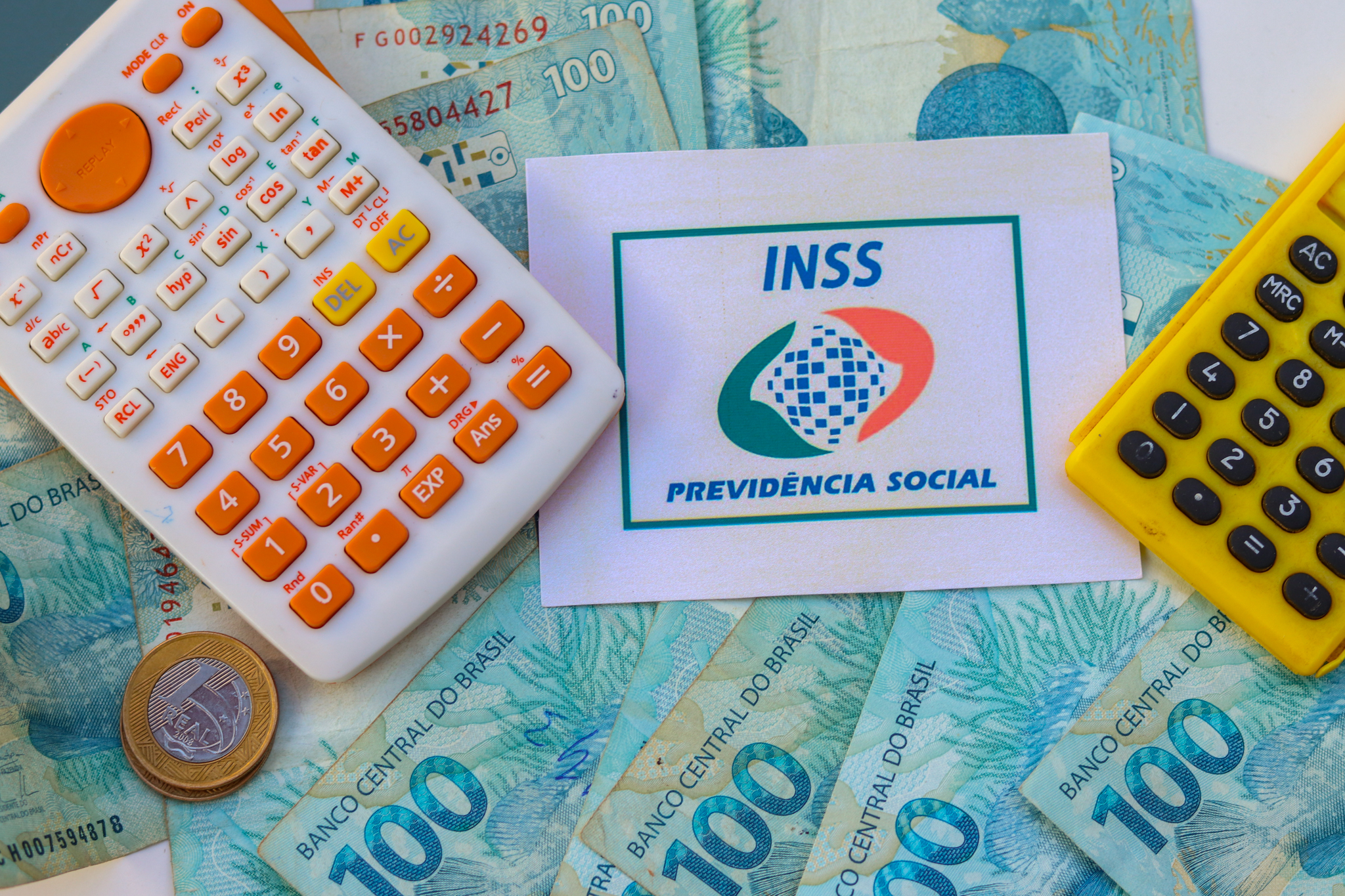 Aposentadoria antecipada: revelado o SEGREDO para se aposentar com 50+ ganhando R$ 5 MIL; ninguém quer que você saiba