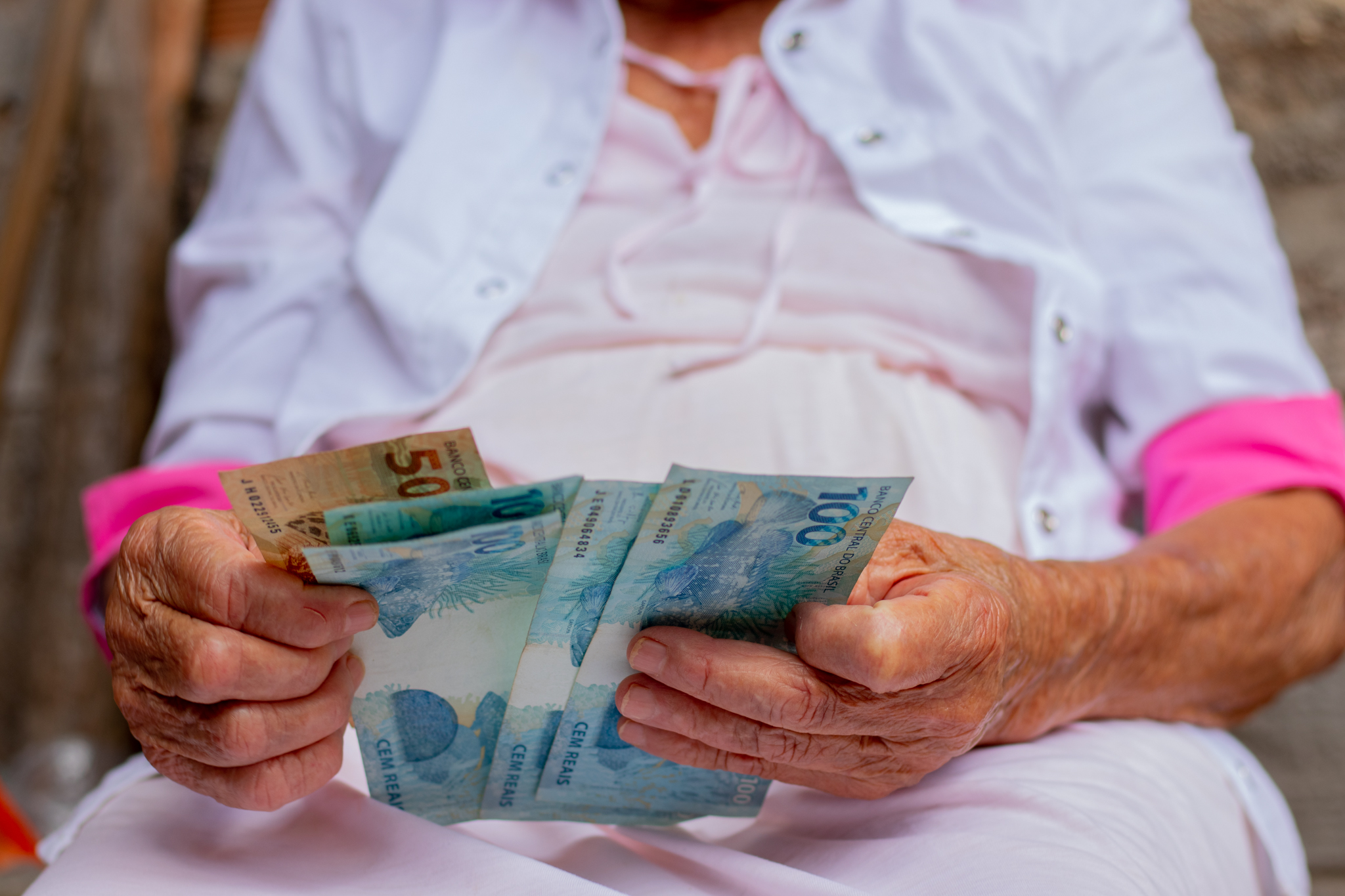 Aposentados com 49+ Poderão Ganhar um PIX Bem Generoso nos Próximos Dias; Saiba Como