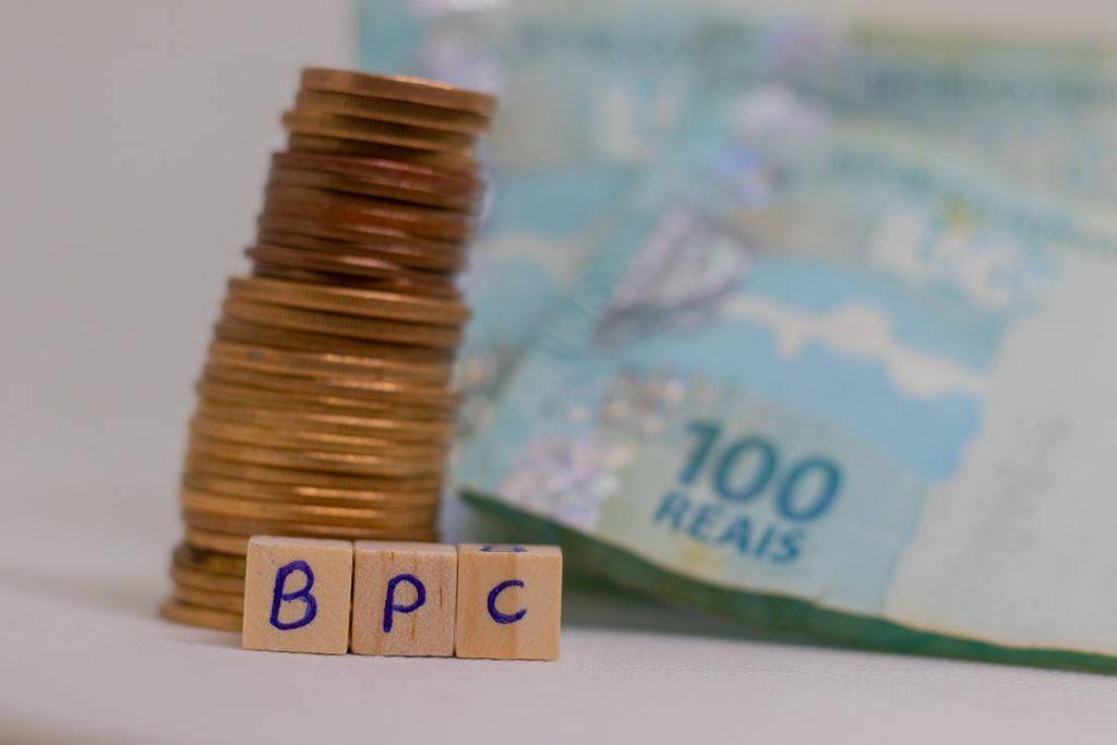 BPC: qual será o VALOR recebido pelos idosos em 2025? Lula já confirmou!