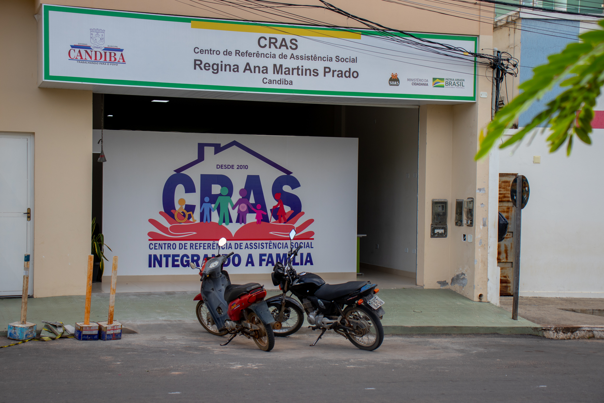 Beneficiários do Bolsa Família podem pegar LEITE gratuito no CRAS? Veja!