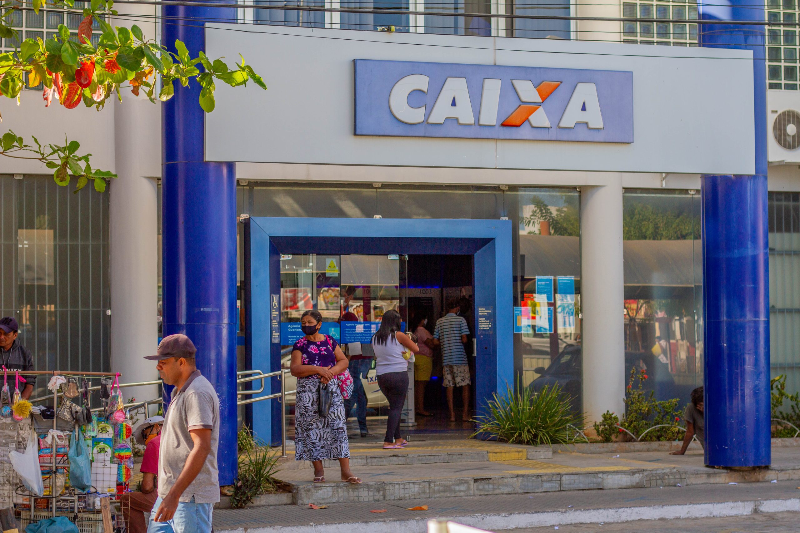 Caixa anuncia ÓTIMA NOVIDADE para seus clientes NEGATIVADOS; confira