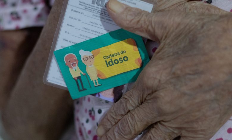 Carteira do Idoso 2024: Benefício secreto já está VALENDO e você precisa saber como aproveitar