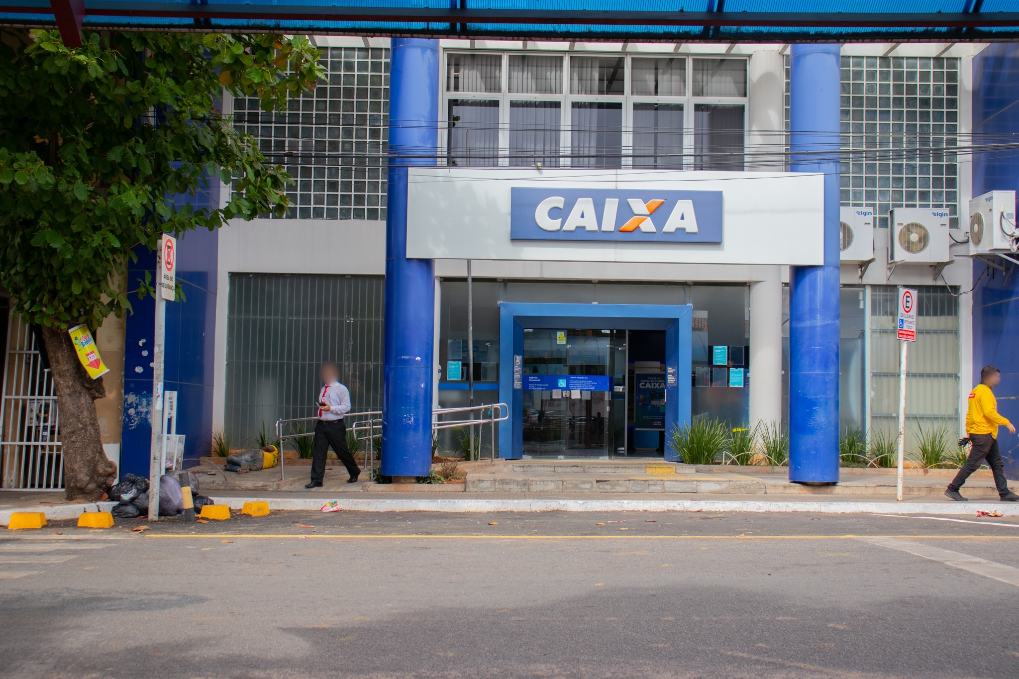 Dinheiro EXTRA: Caixa quebra o PORQUINHO e confirma quais TRABALHADORES poderão receber BOLADA