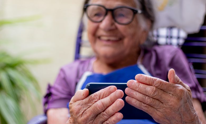Idosos com mais de 60 anos estão LIVRES dessas dívidas; veja quais são elas