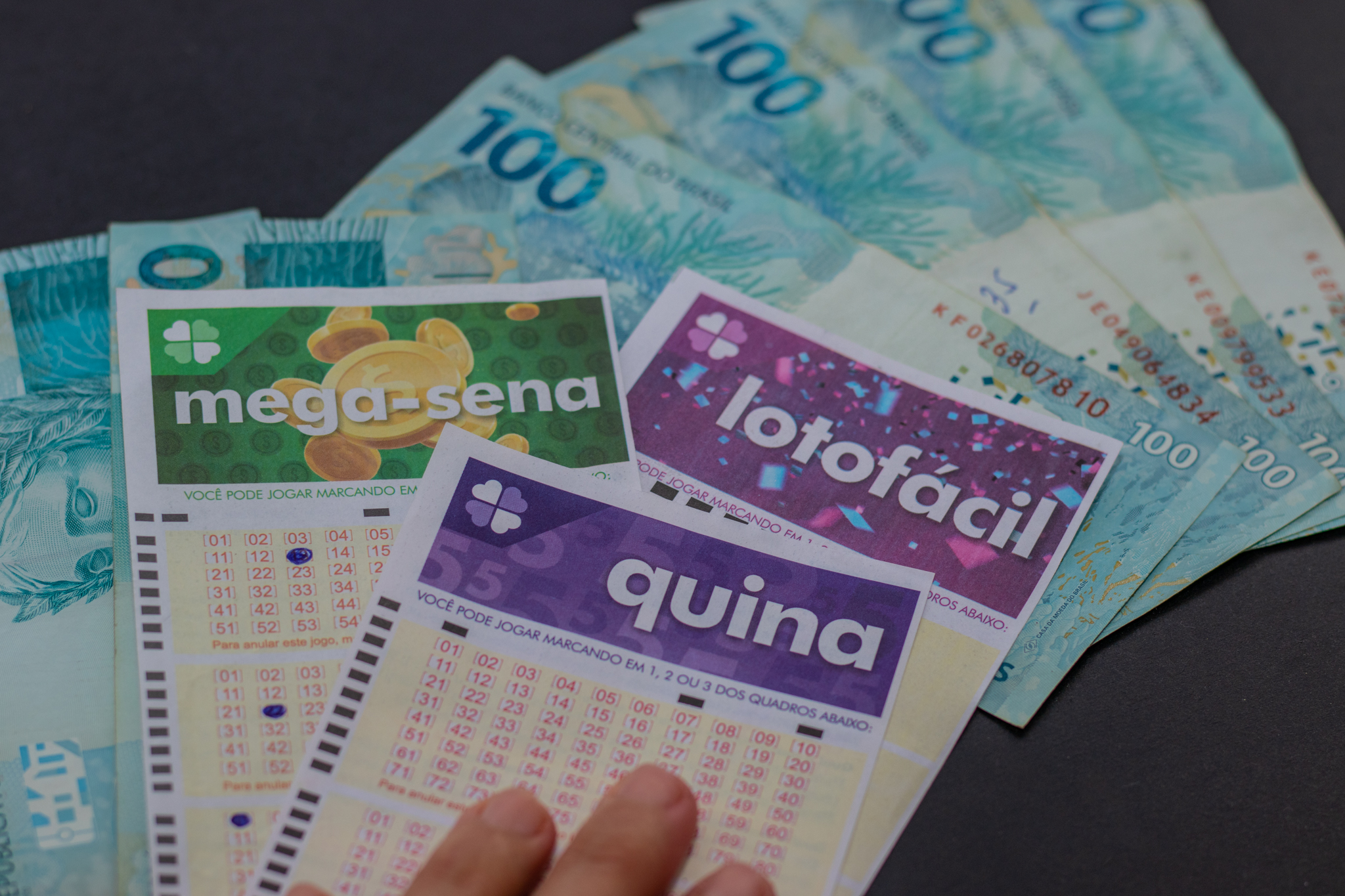 Mega-Sena: prêmio acumula em R$ 65 MILHÕES e idosos terão mais chances de GANHAR