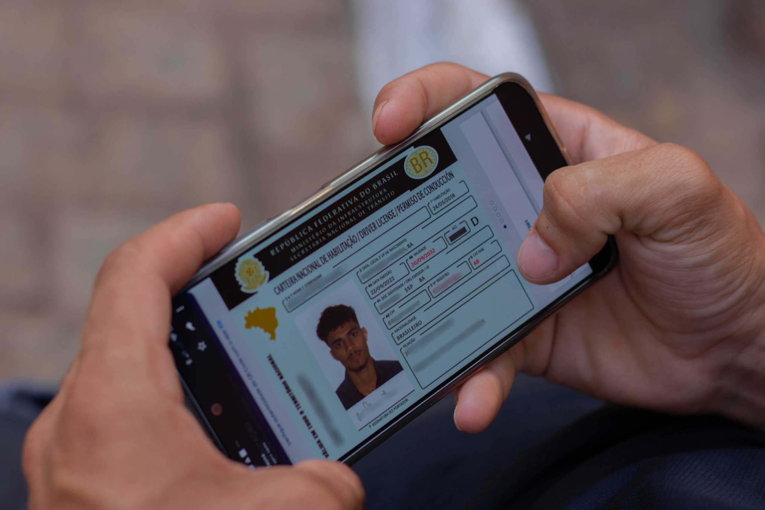Na MIRA do Detran! Idosos com 60+ viram ALVO do órgão; proteja sua CNH