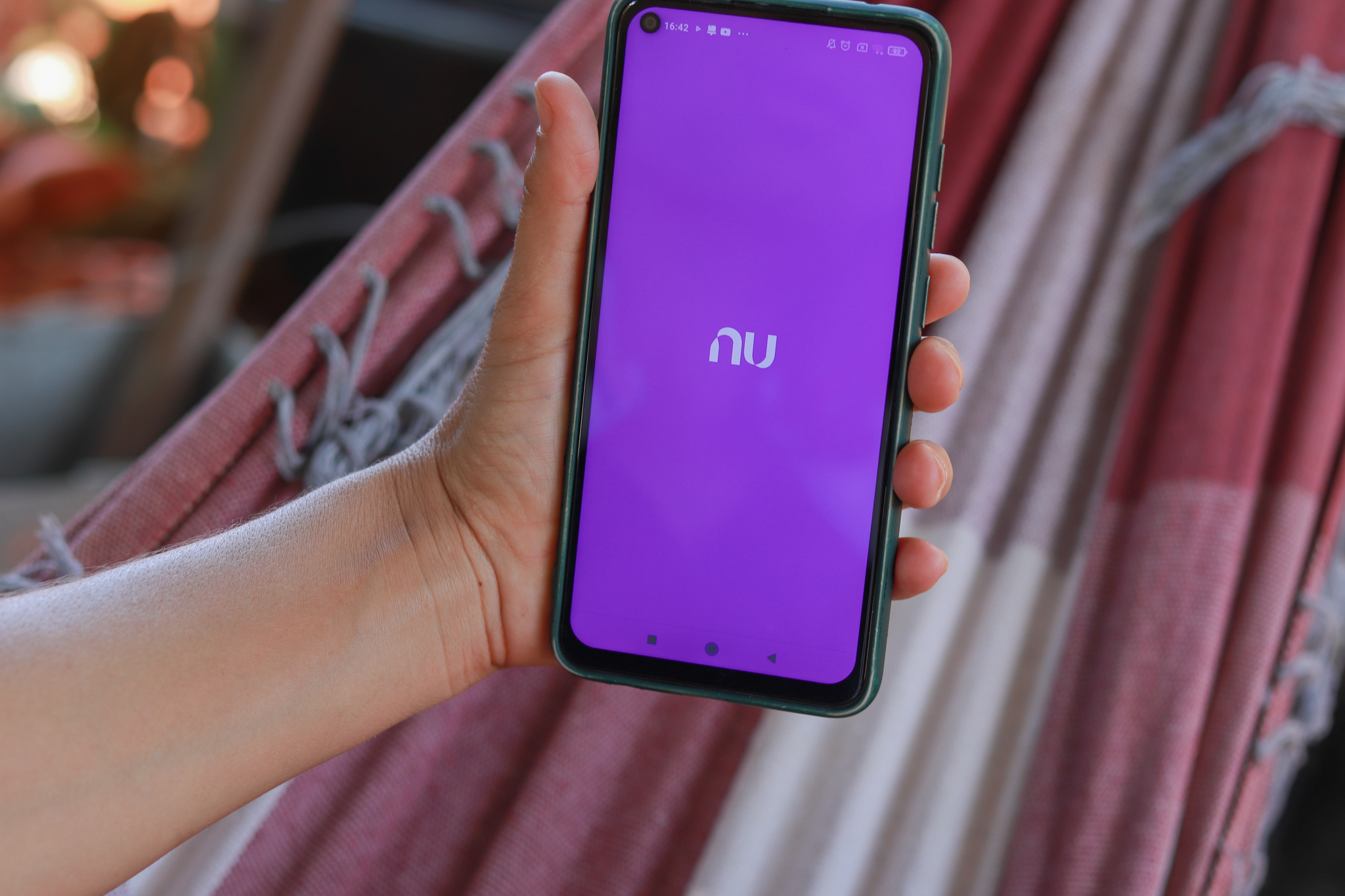 Nubank libera SAQUE para Idosos: R$ 1.000 na conta em SEGUNDOS