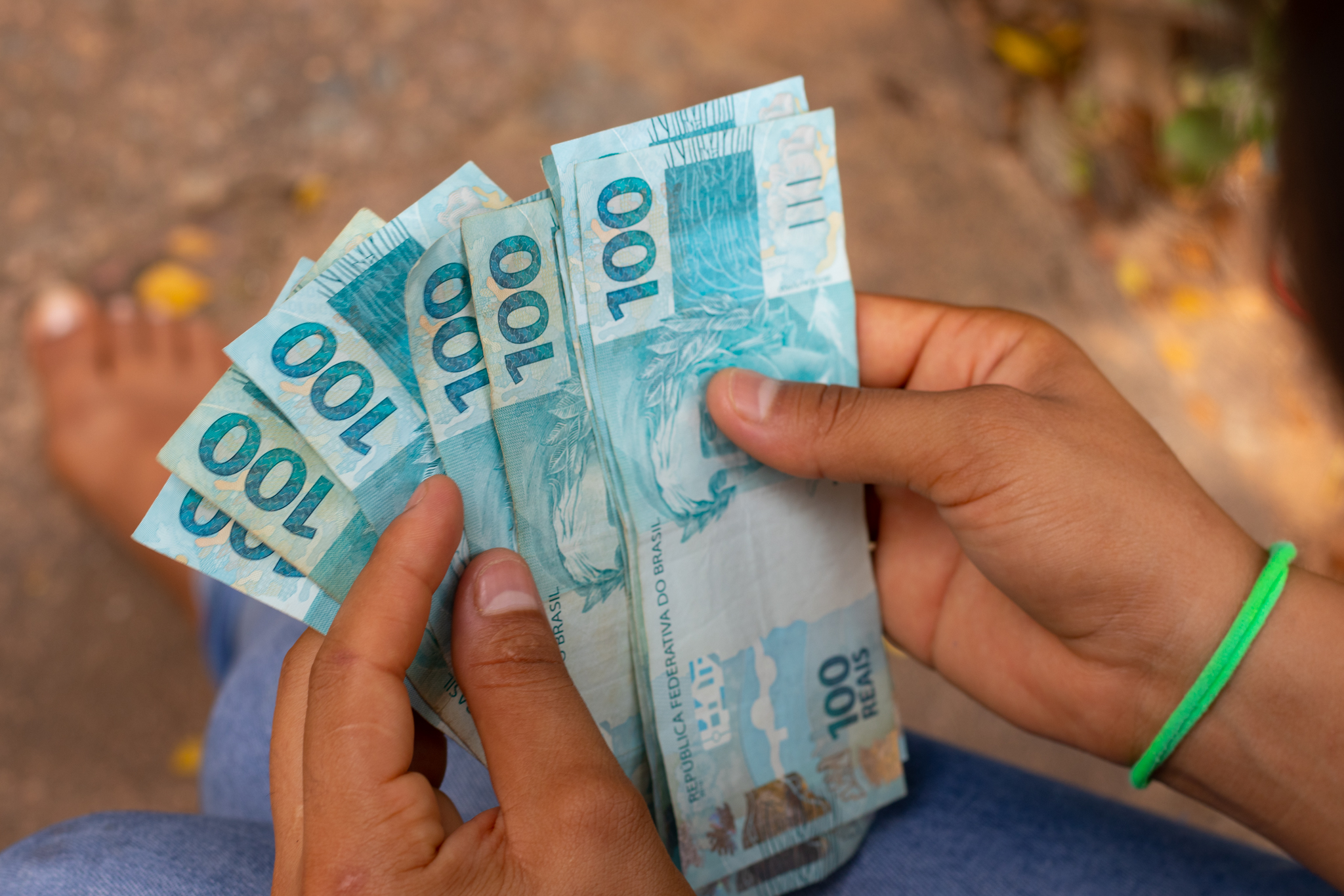 Seu CPF esconde um segredo: Caixa confirma que Idosos poderão usar o documento para sacar R$ 3 MIL; Confira