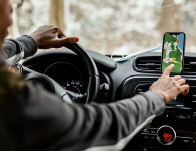 Motoristas de Uber e 99 com nome sujo poderão se cadastrar no Move Brasil, mas aprovação dependerá de análise de crédito bancária