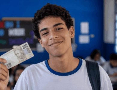 a regra que dá R$ 200 e isenção total para o estudante do Pé-de-Meia